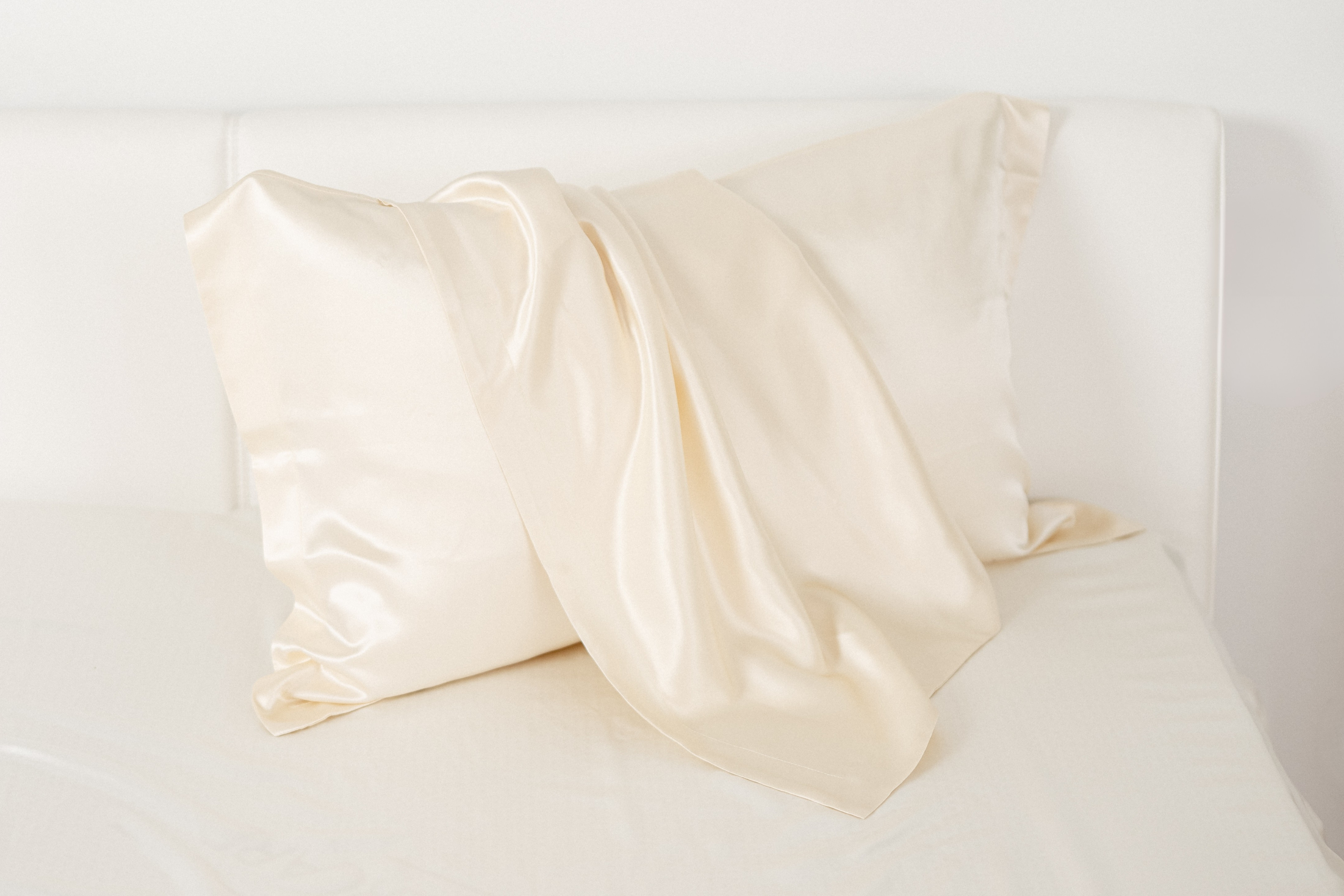 Federa di seta light champagne con bordo oxford | 50 x 80 cm (1 pz.)