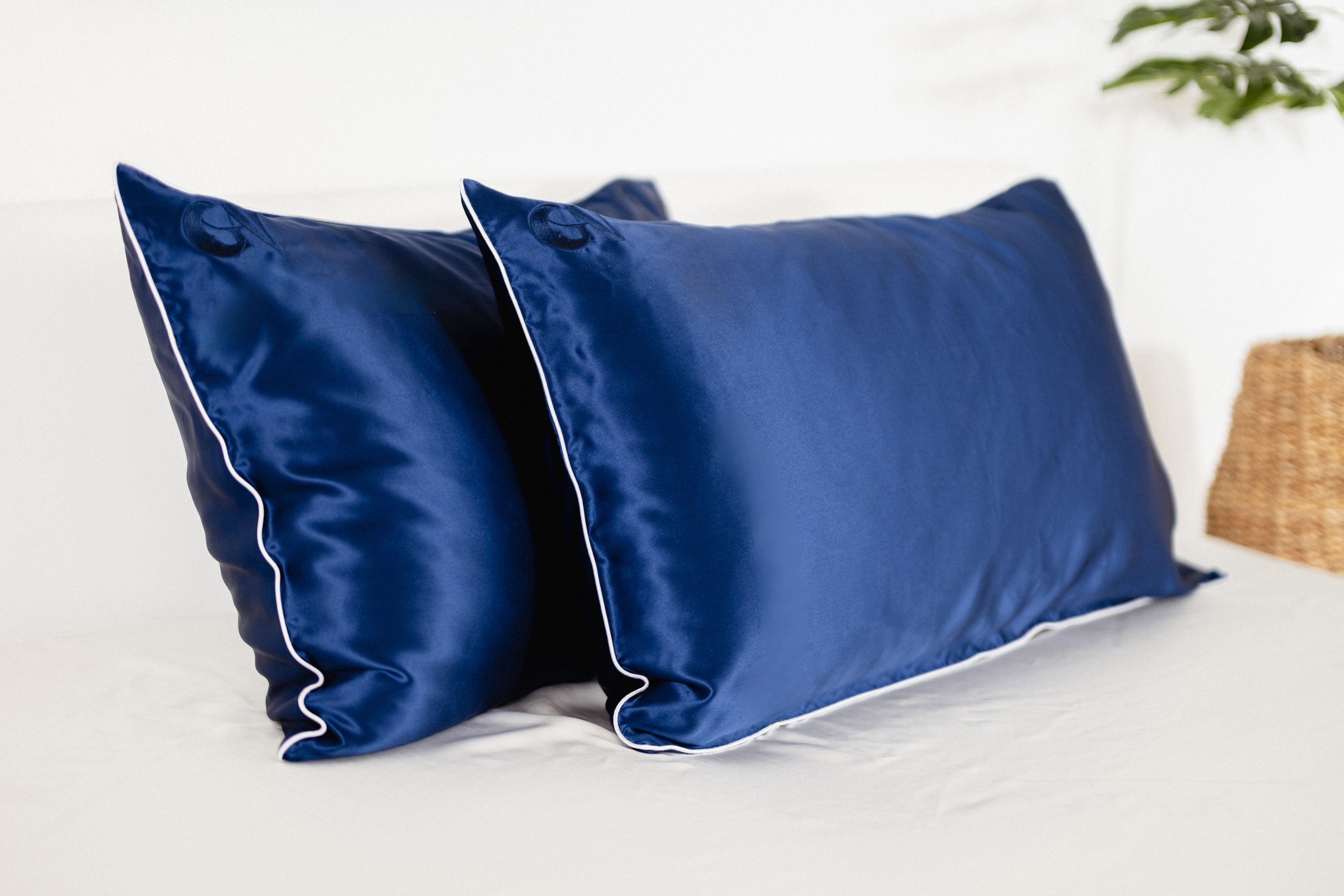 Federa di seta blu notte con bordino cordonato argento | 50 x 80 cm (1 pz.)
