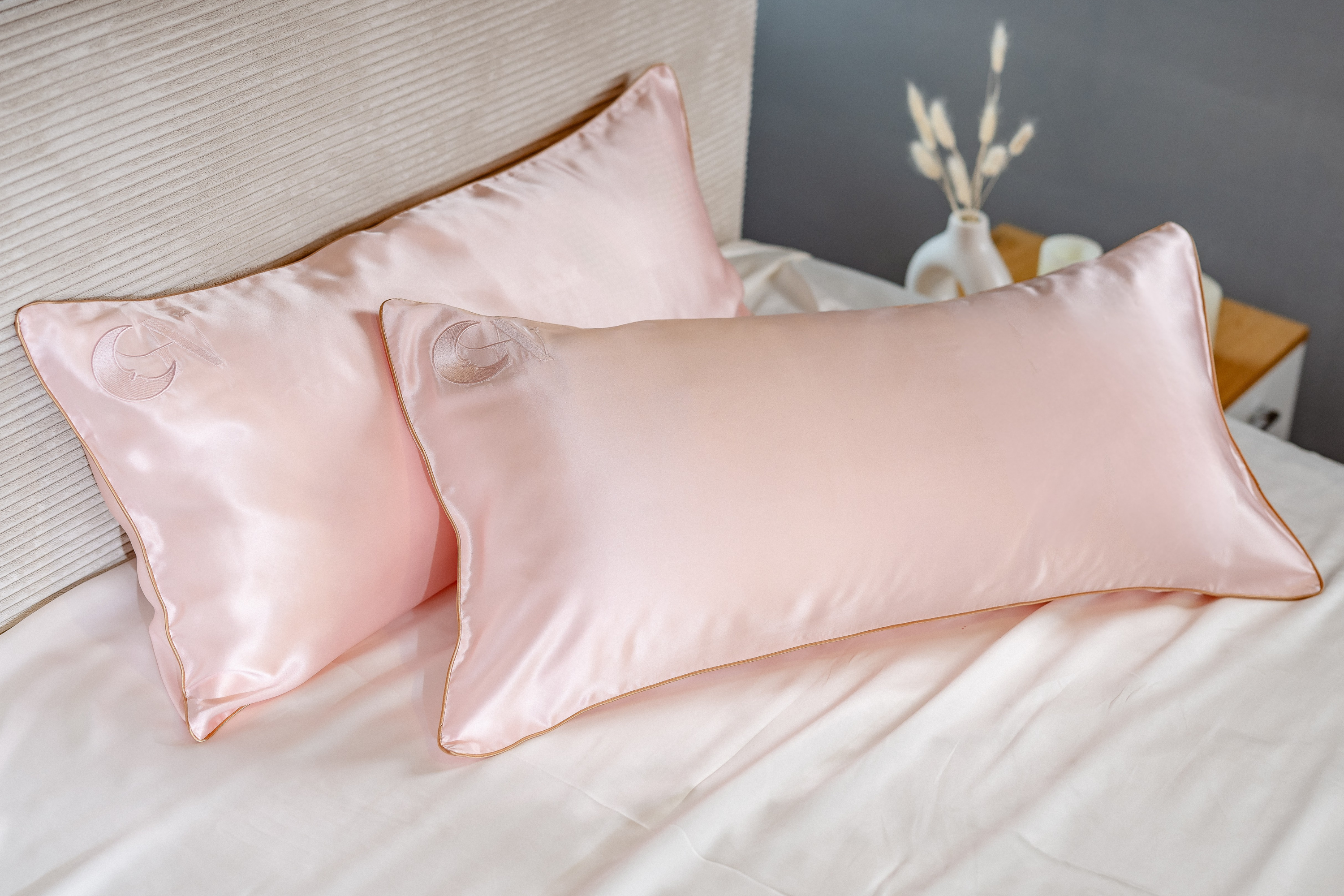 Federa di seta rosa con bordino cordonato beige chiaro | 50 x 80 cm (1 pz.)