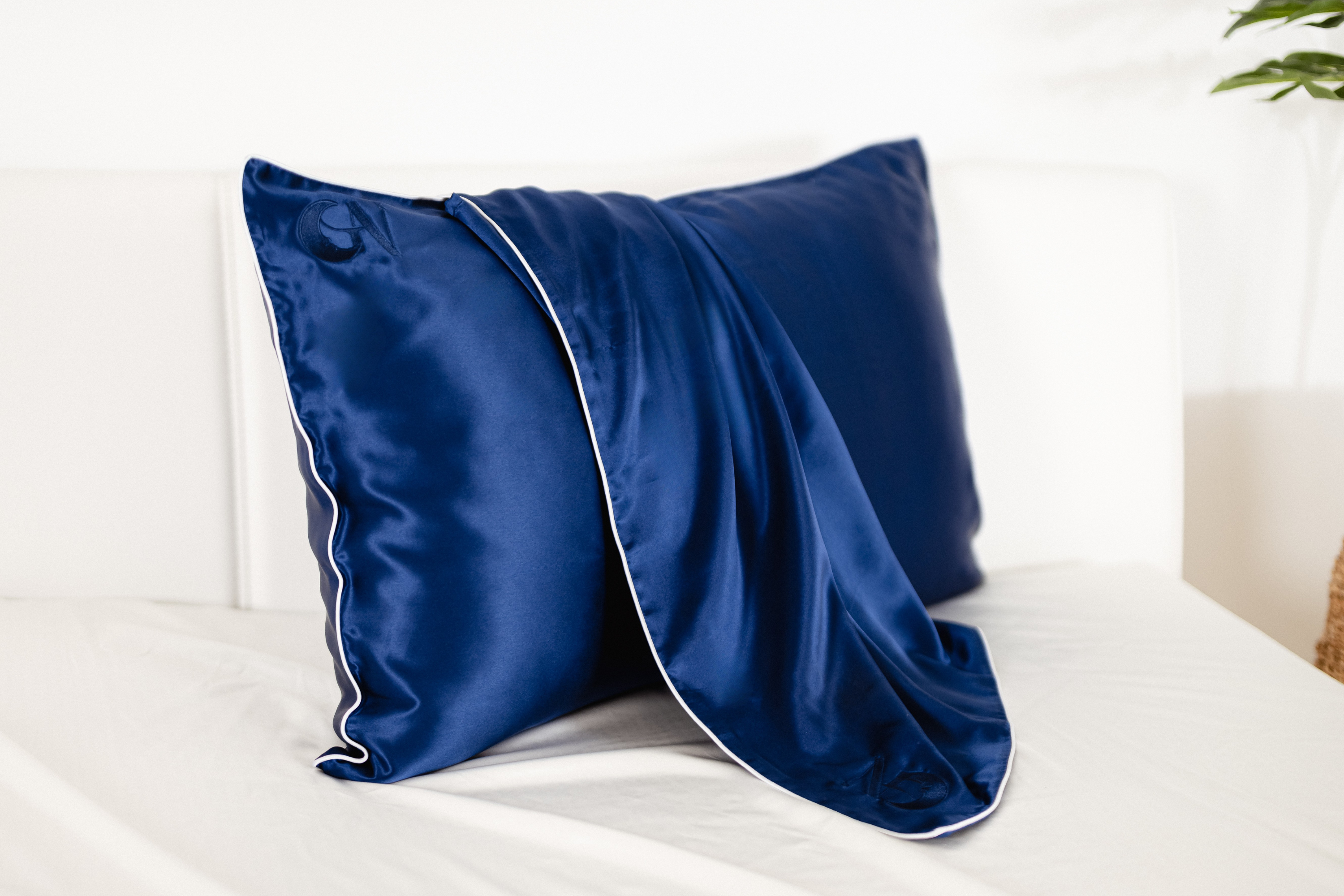 Federa di seta blu notte con bordino cordonato argento | 50 x 80 cm (1 pz.)