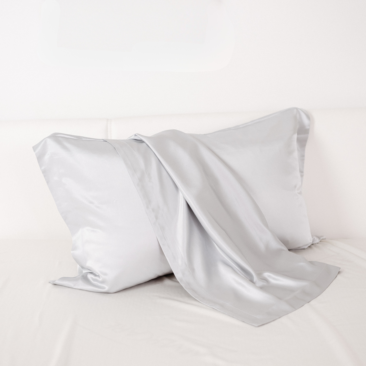 Federa in seta 50×80 in 100% pura seta (22 Momme, Classe 6A) di GN Glowy Nights® –  federa di seta dermatologicamente testata, effetto anti-crespo, per capelli morbidi e una pelle luminosa