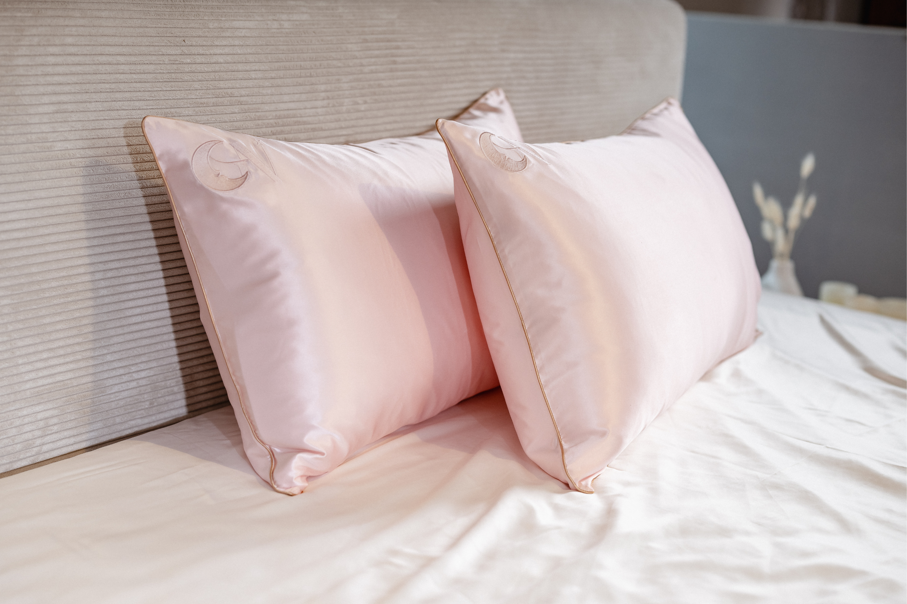 Federa di seta rosa con bordino cordonato beige chiaro | 50 x 80 cm (1 pz.)
