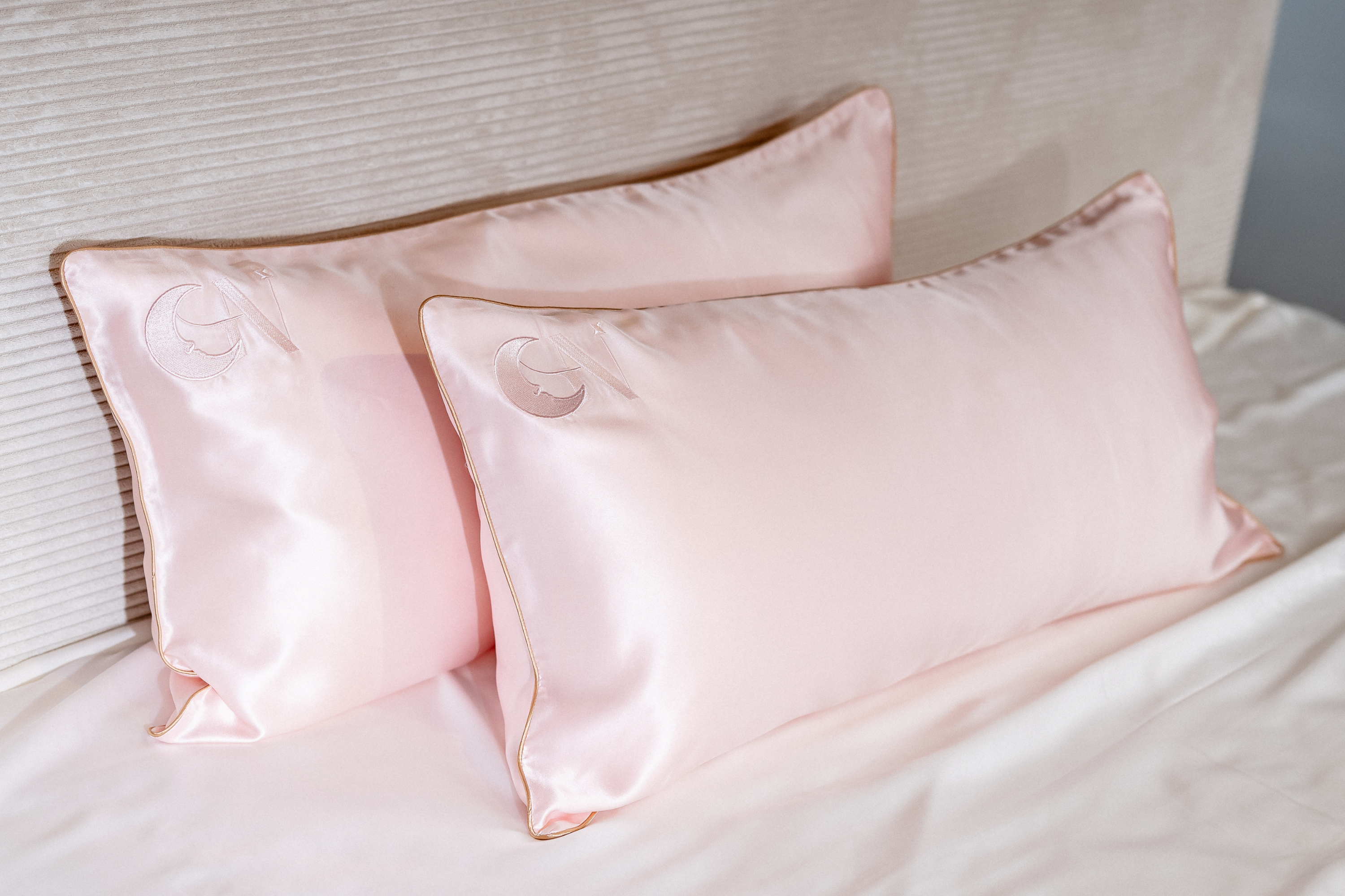 Federa di seta rosa con bordino cordonato beige chiaro | 50 x 80 cm (1 pz.)